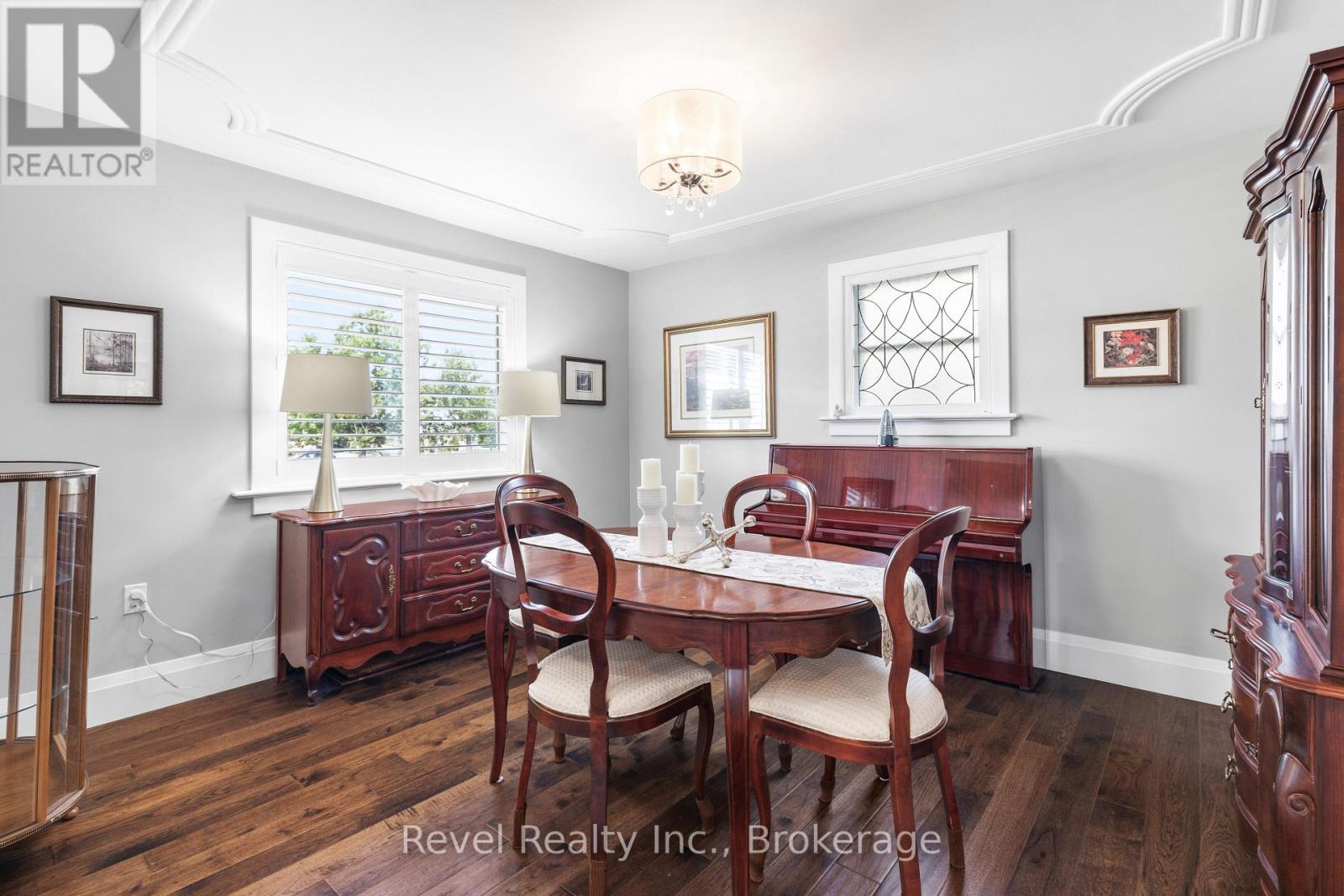 745 CRAWFORD DRIVE - 10