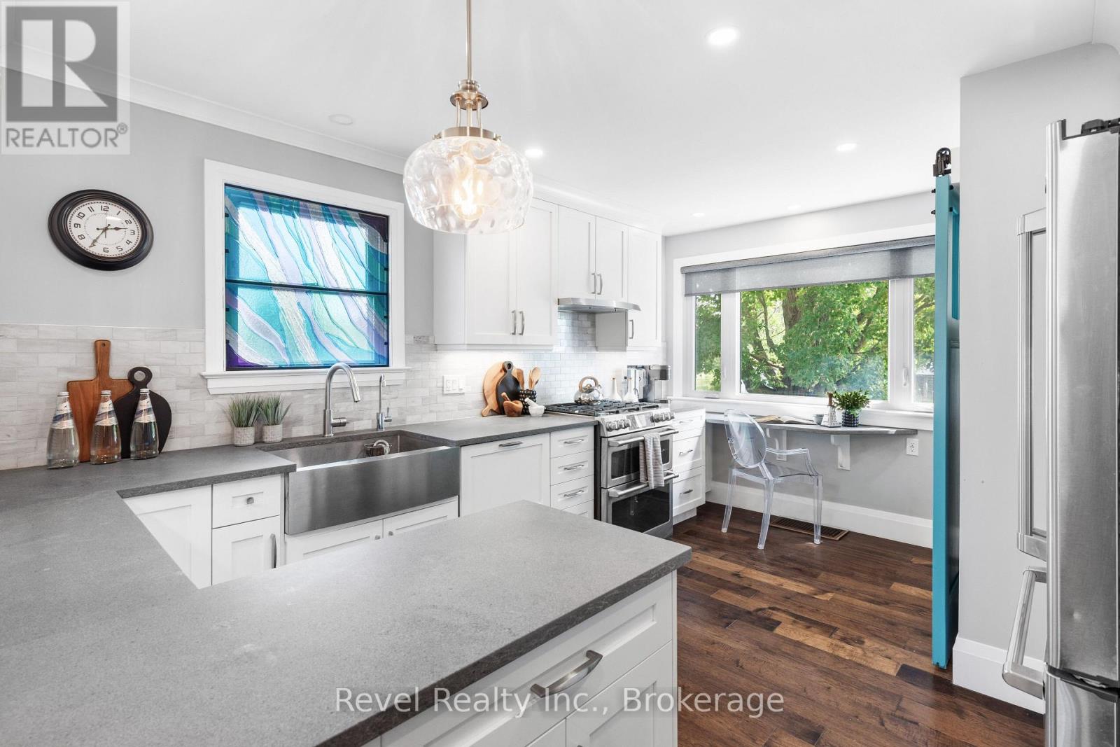 745 CRAWFORD DRIVE - 11