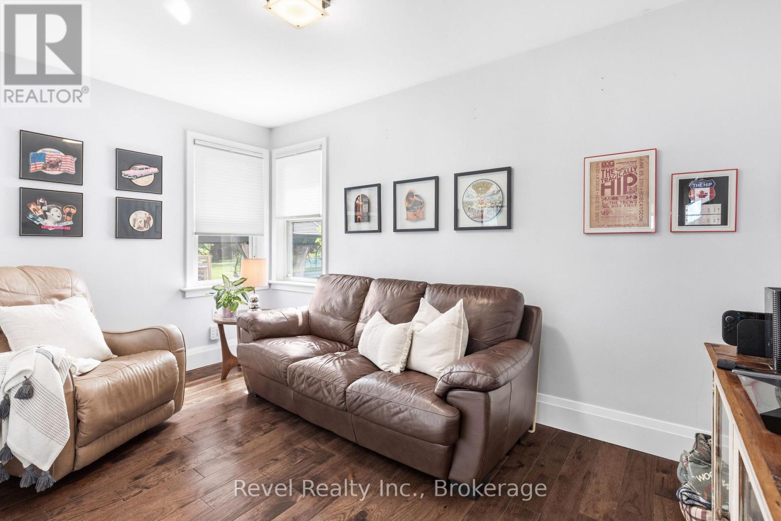 745 CRAWFORD DRIVE - Image 18