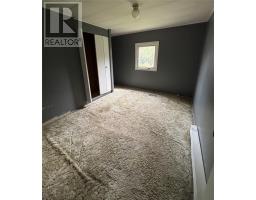 17 Winsor Drive thumbnail 12