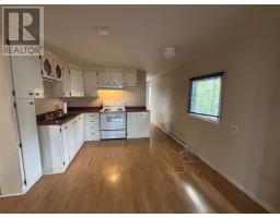 17 Winsor Drive thumbnail 6
