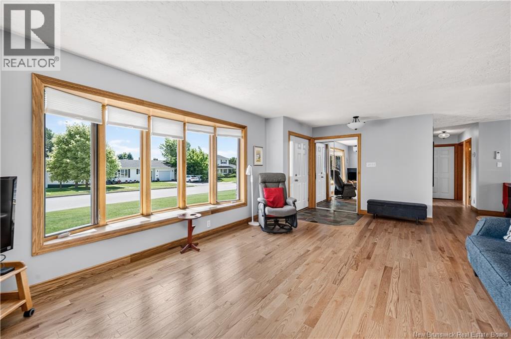 330 Vanier Street - Image 12