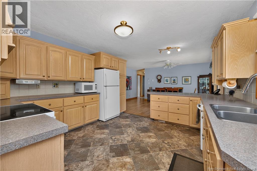 330 Vanier Street - Image 20