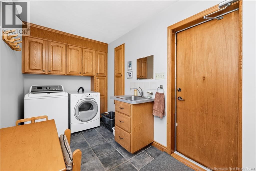 330 Vanier Street - Image 23