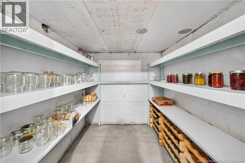 330 Vanier Street - Image 34