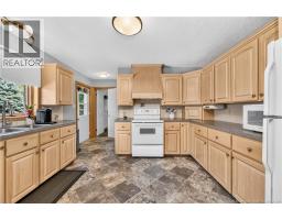 Living room - 330 Vanier Street, Dieppe, NB E1A5N2 Photo 18
