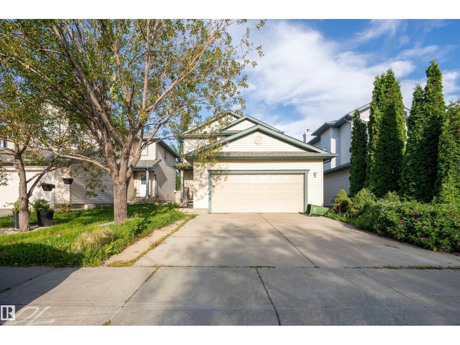 1009 Macewan Cl SW photo 2 — MLS® E4504608