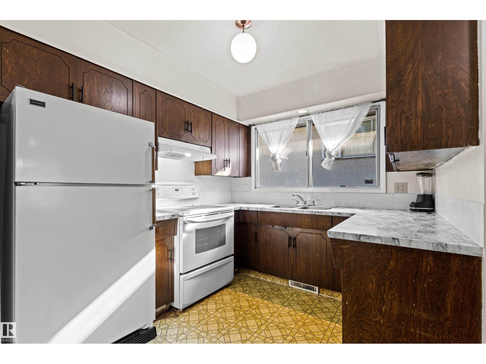 11703 38 ST NW - Image 15