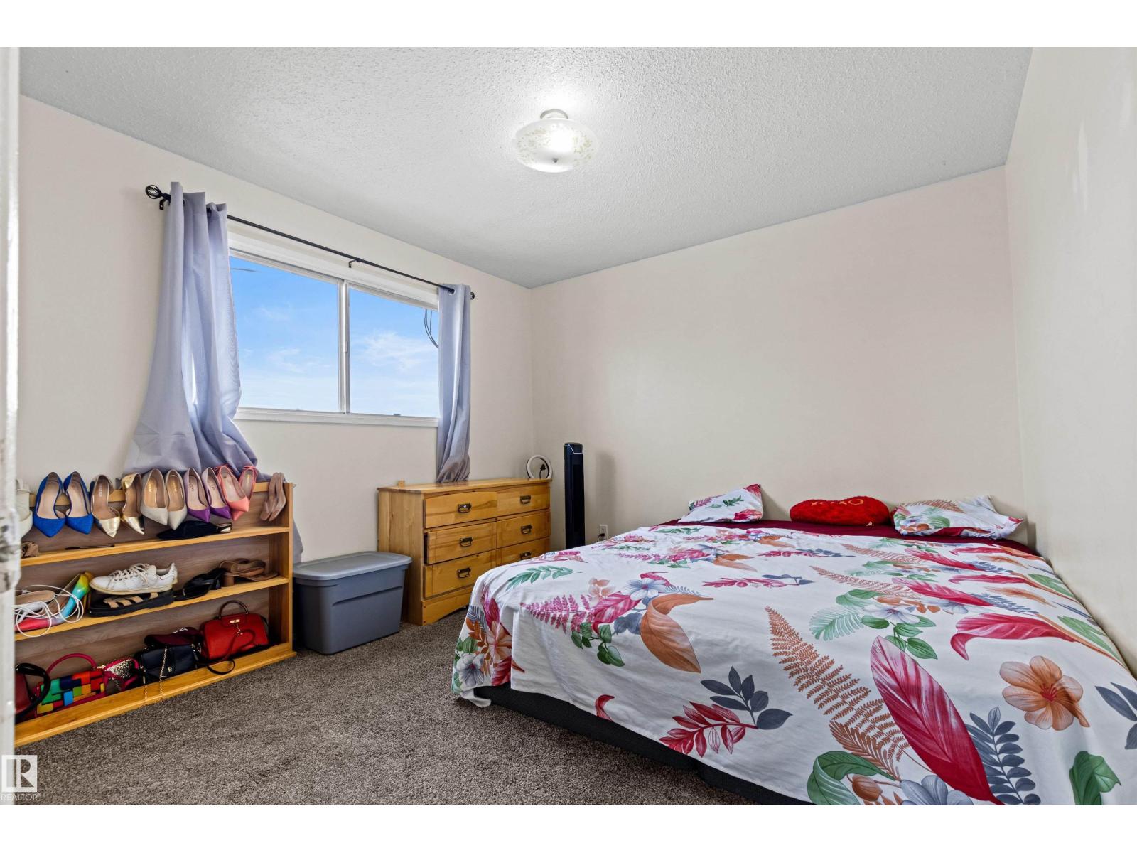 11703 38 ST NW - 18