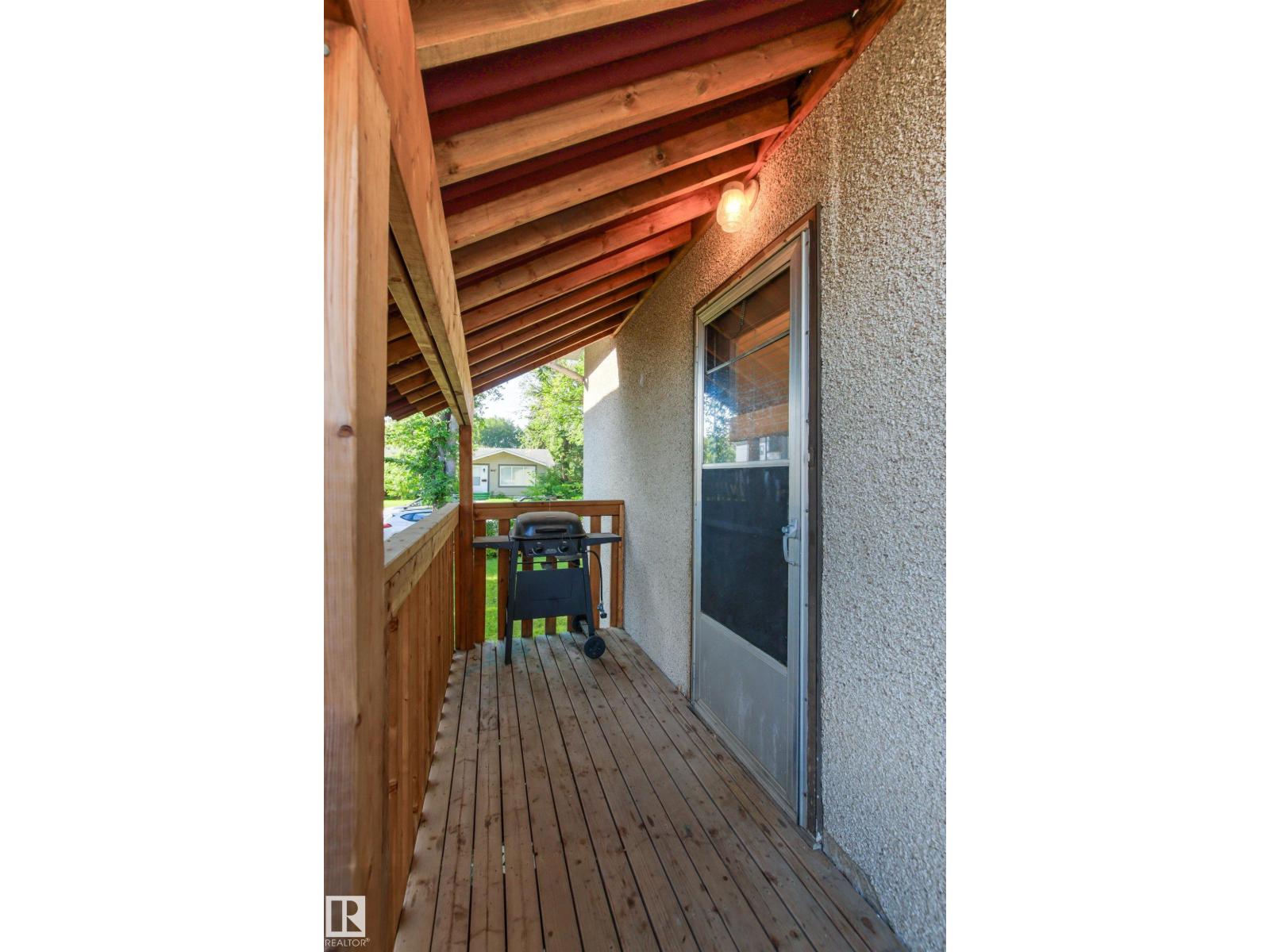 11703 38 ST NW - 48