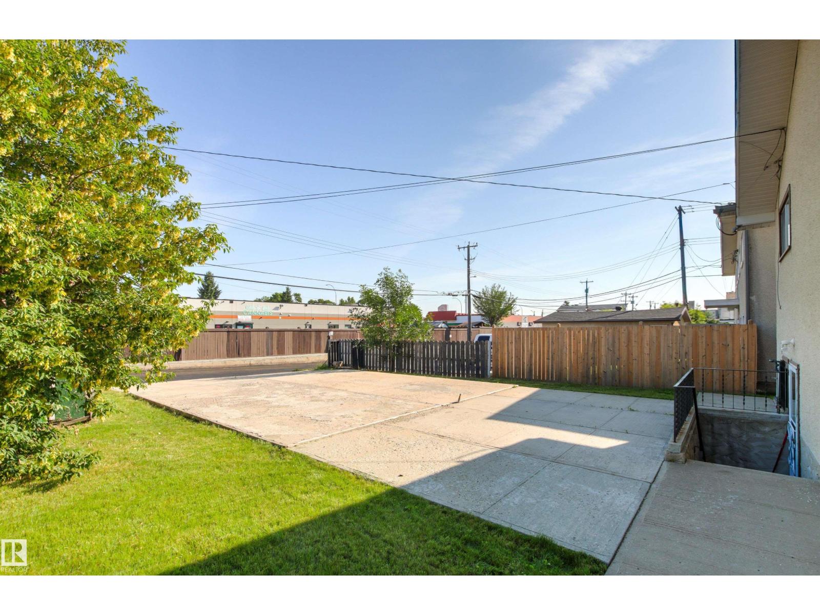 11703 38 ST NW - 49