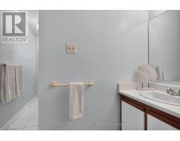 2 Coady Way, Ottawa, ON K2K2B4 Photo 22