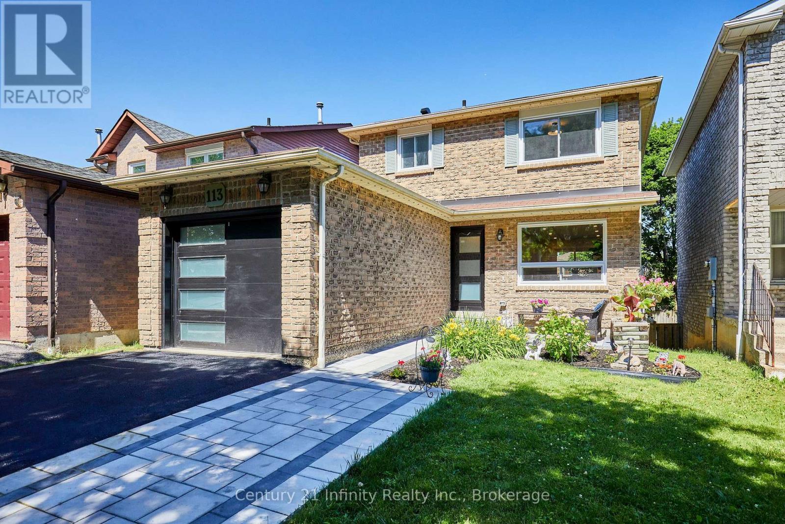 113 DANIELS CRESCENT - 1