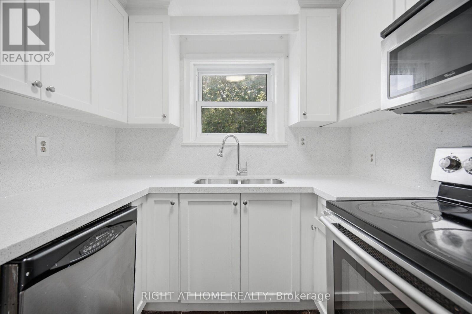 36 RUSHLEY DRIVE - 17