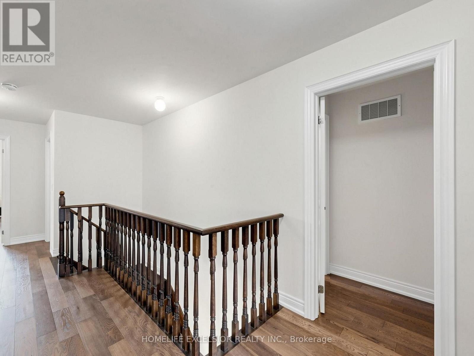 5 MANOR HAMPTON STREET - 23