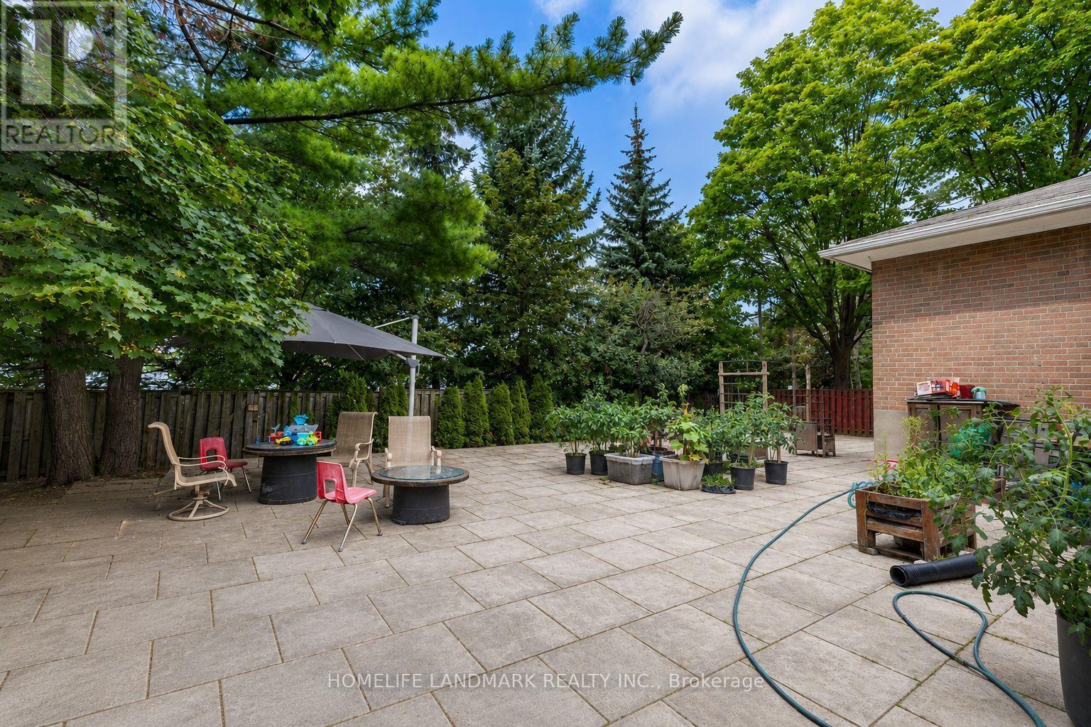 34 GENTRY CRESCENT - 34