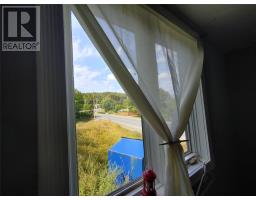 31 Main Road thumbnail 10