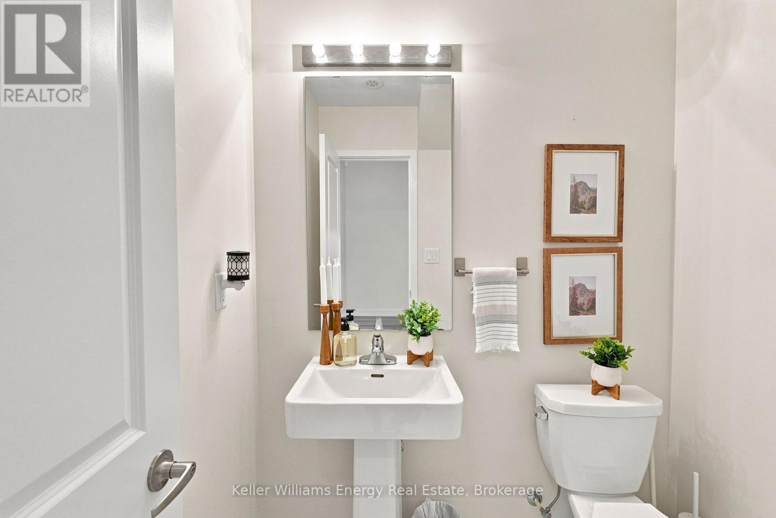 #204 2550 CASTLEGATE CROSSING - 21