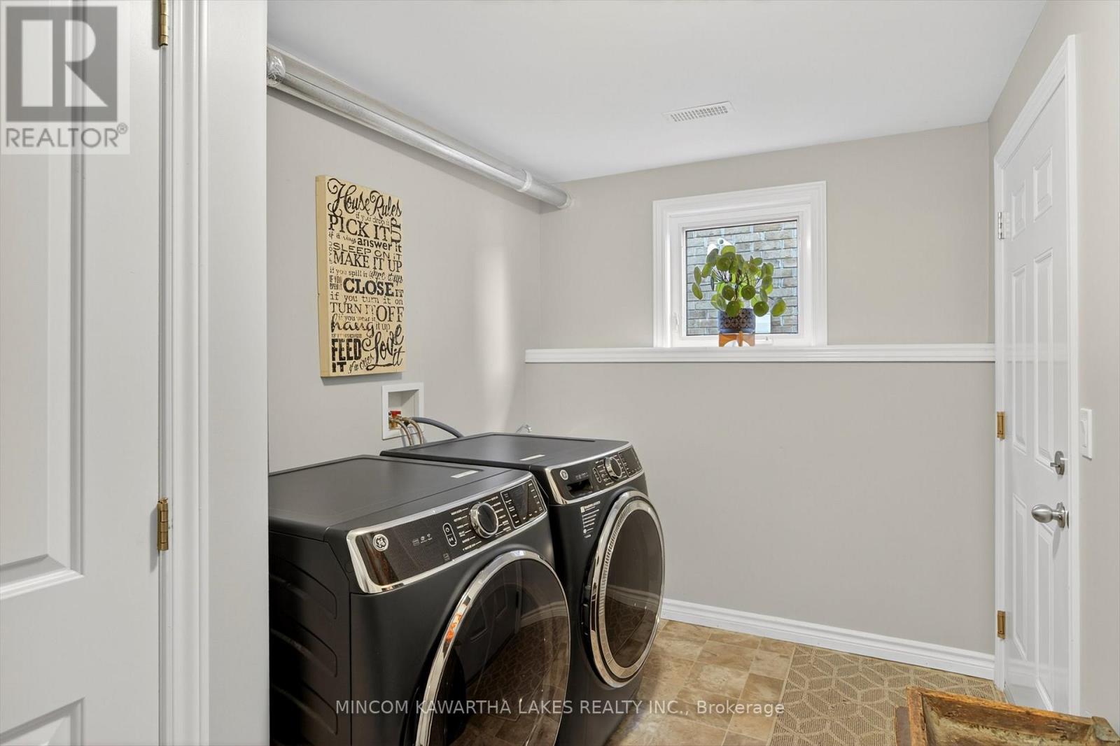 127 MILROY DRIVE - Image 42