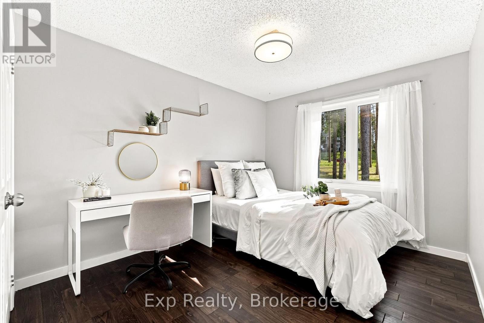 5 ROYAL ESTATES DRIVE - Image 22