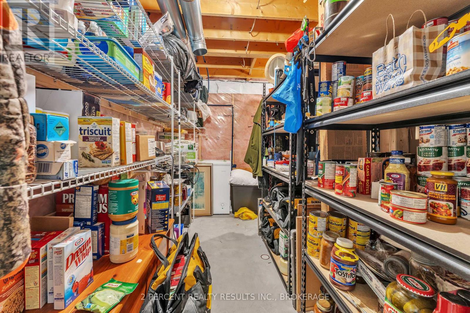 36 SANDHU CRESCENT - 31