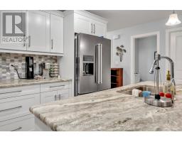 Kitchen - 36 Sandhu Crescent, Belleville, ON K8P0G7 Photo 9