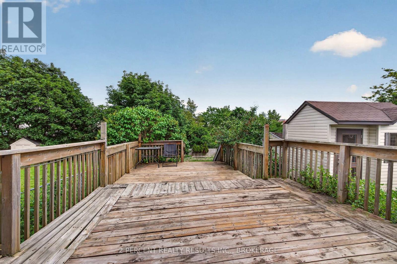 1046 PINEWOOD PLACE - 24