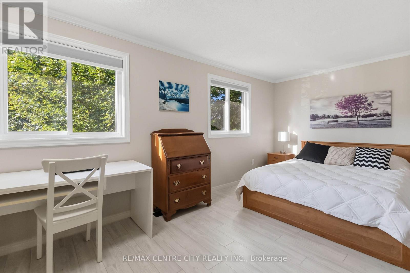 #61 511 ADMIRAL DRIVE - 15