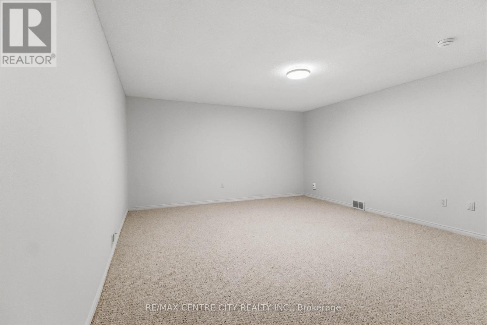 #61 511 ADMIRAL DRIVE - 20