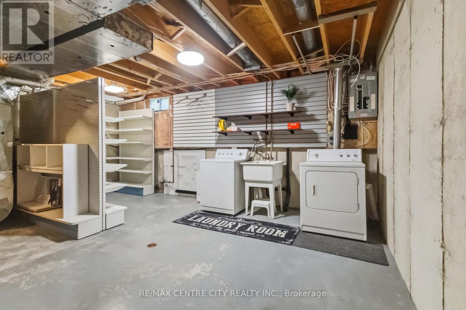 #61 511 ADMIRAL DRIVE - 22