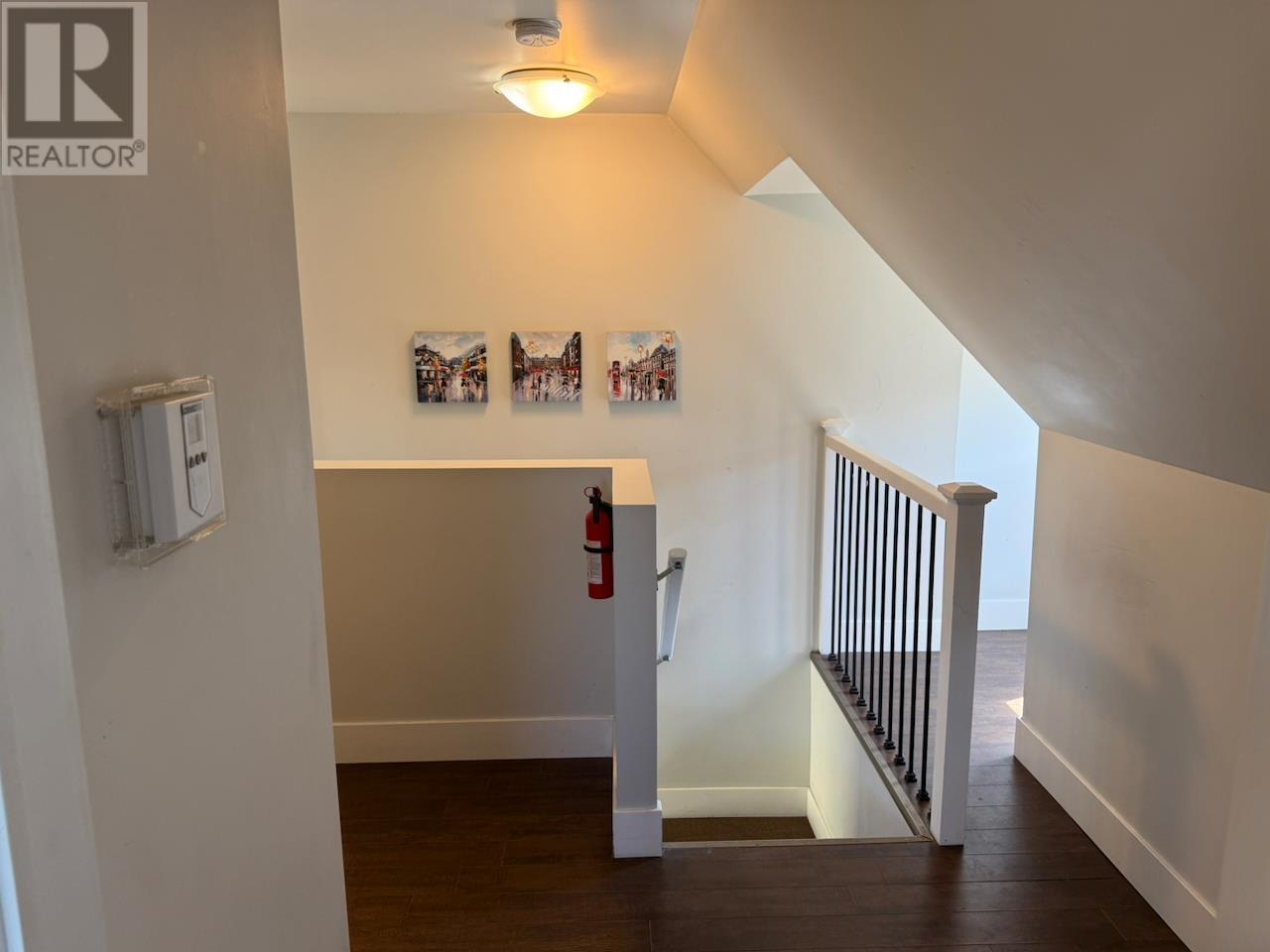 51 UPPER PRINCE Street - 25