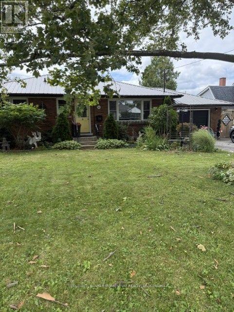 560 CARLTON STREET E - 1
