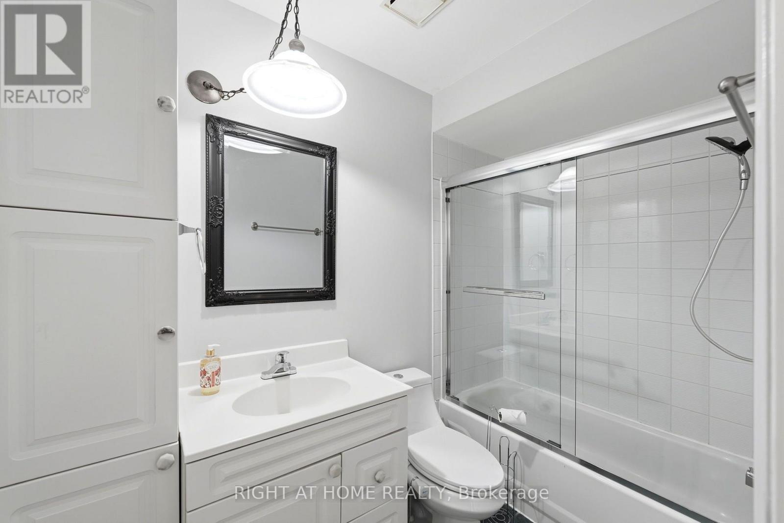 2295 WILDWOOD CRESCENT - Image 24