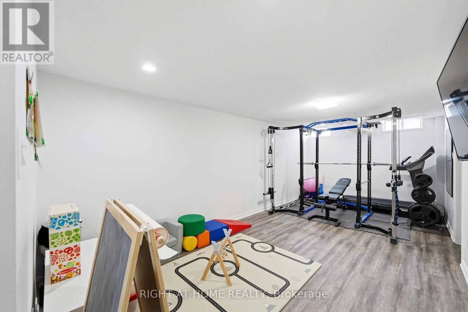 2295 WILDWOOD CRESCENT - Image 25
