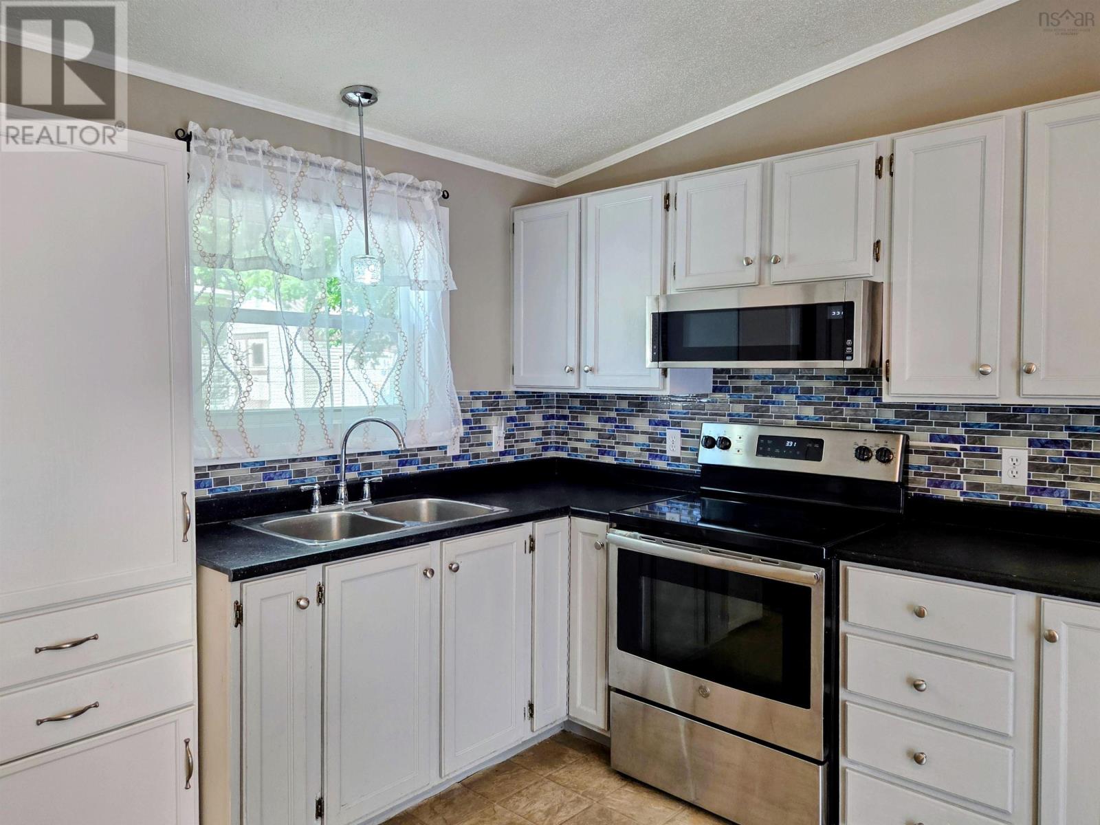 27 Spring Crescent - 20