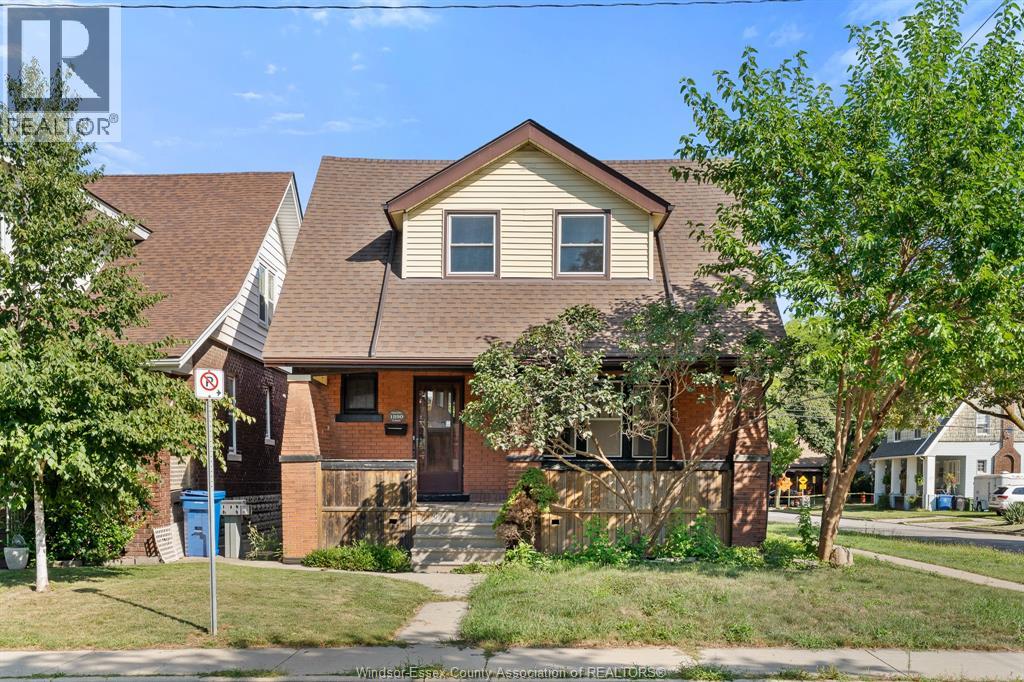 1890 ONEIDA COURT - 1