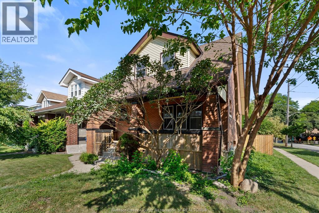 1890 ONEIDA COURT - 26