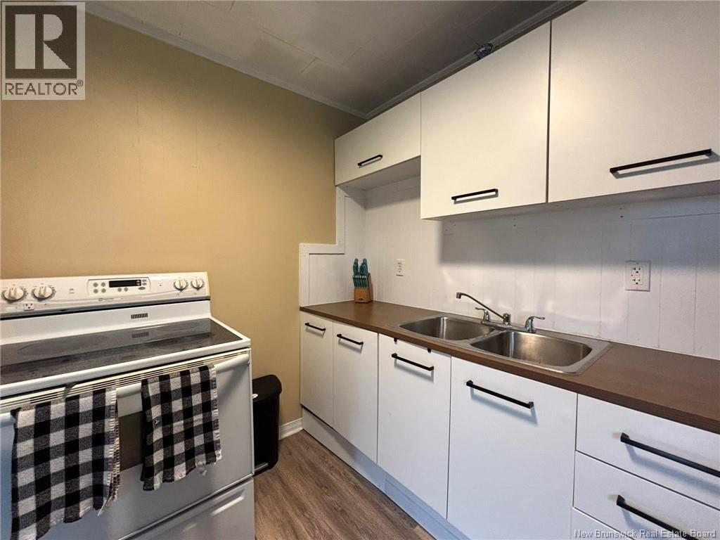 71 Thoroughfare Road - 13
