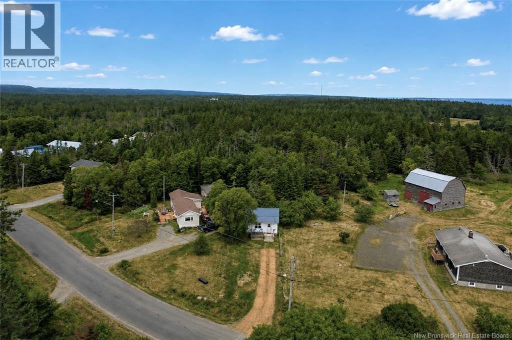 71 Thoroughfare Road - Image 32