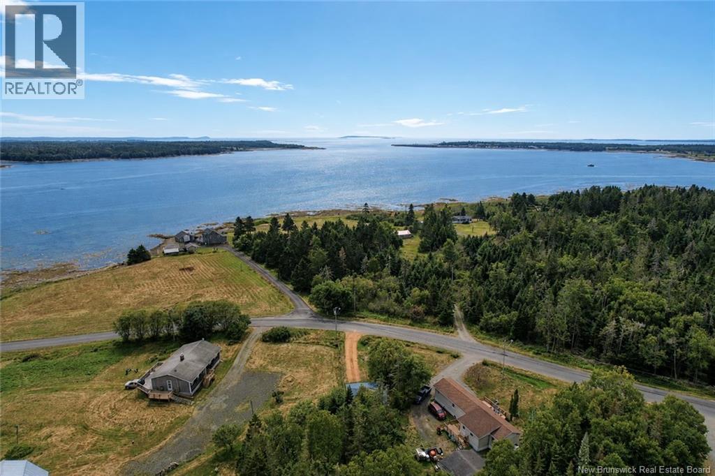 71 Thoroughfare Road - Image 31
