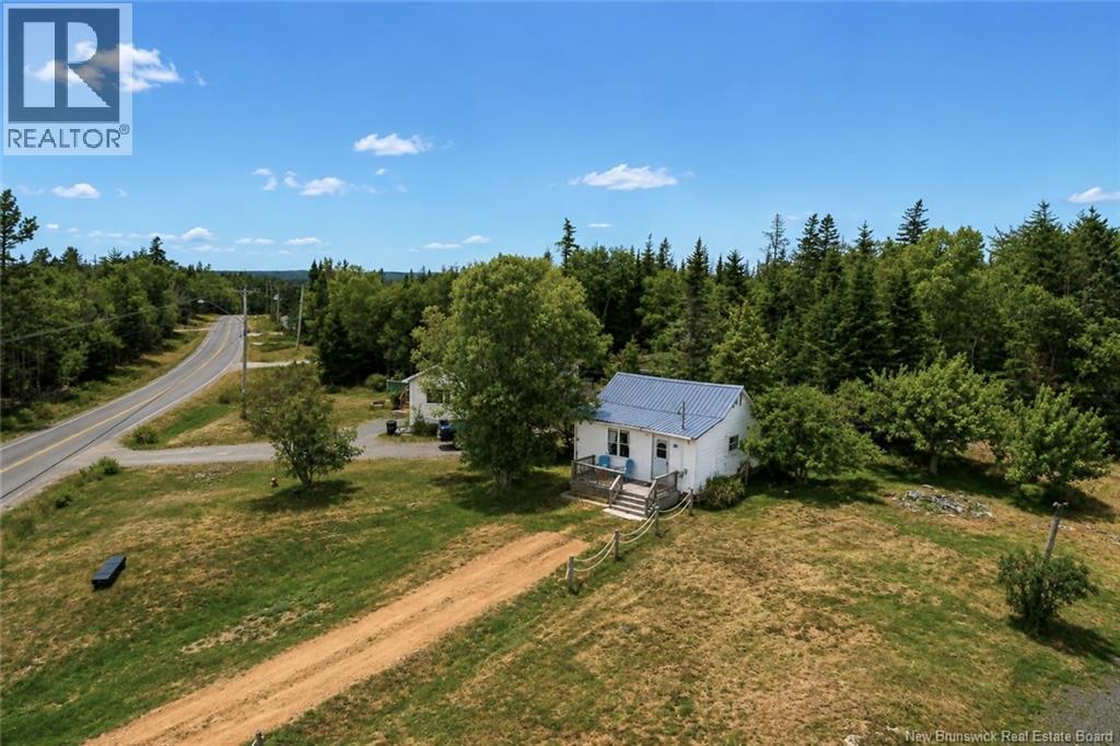 71 Thoroughfare Road - Image 33