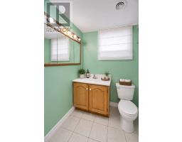 26 Lloyd Crescent thumbnail 32