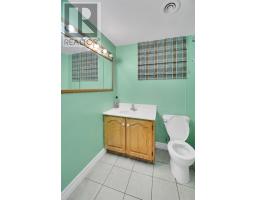 26 Lloyd Crescent thumbnail 33