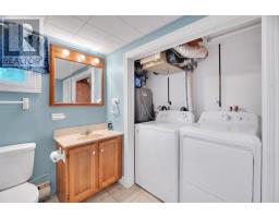 26 Lloyd Crescent thumbnail 37