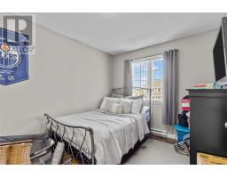 9 Mayfair Avenue thumbnail 17