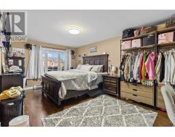 9 Mayfair Avenue thumbnail 18