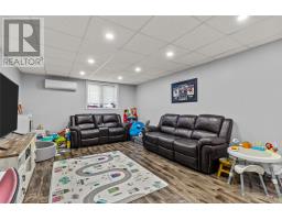 9 Mayfair Avenue thumbnail 20