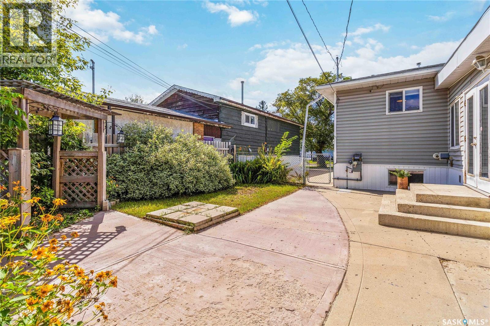 738 Weldon AVENUE - 29