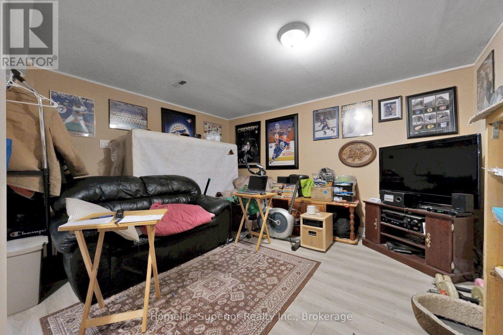 641 MERLIN COURT - Image 29