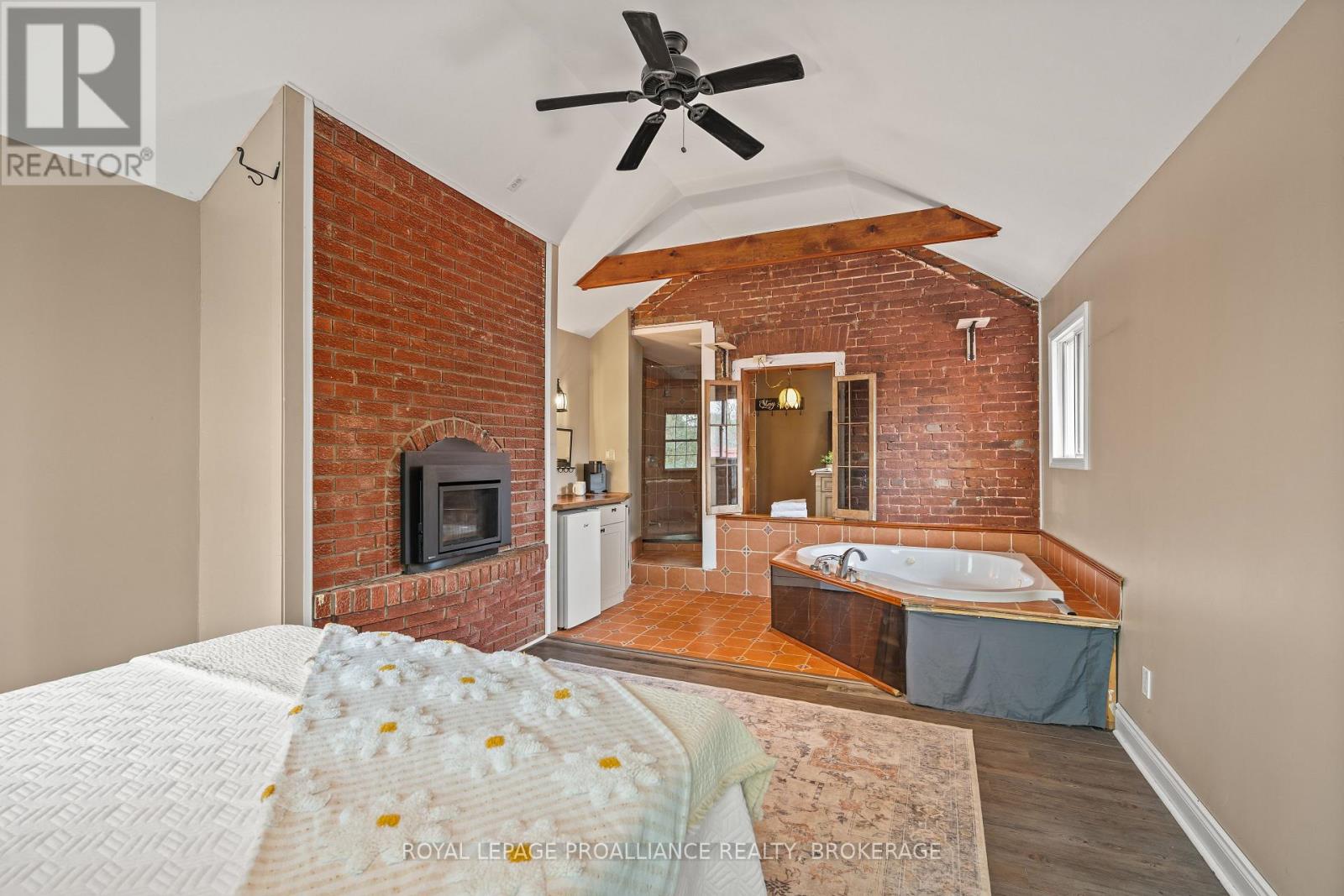 277 BROCK STREET - 20